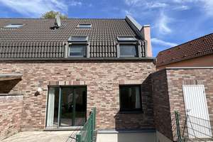 Nur 200m zum Rhein! Bezugsfreie, familienfreundliche DHH in Ruhig-Wohnlage mit Sonnengarten! – Die vollständige Adresse der Immobilie erhältst du vom Anbieter., 53859 Niederkassel – Vorschaubild 1