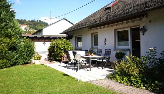 Bild von Familienfreundliches Zuhause am grünen Rand von Kelkheim