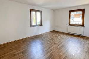 Zwei verbundene Häuser auf 645 m² Grundstück – großes Potenzial in Fellbach-Oeffingen – Die vollständige Adresse der Immobilie erhältst du vom Anbieter., 70736 Fellbach – Vorschaubild 6