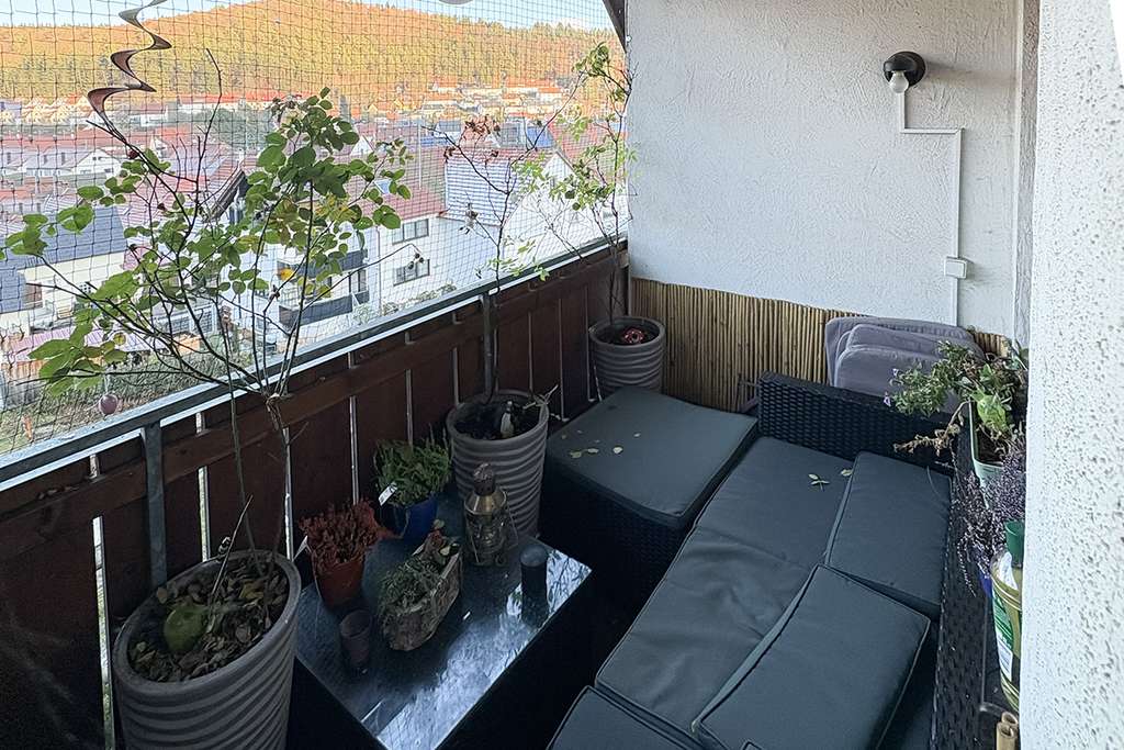 Immobilie in Burladingen - Wohnung mit weiten Aussichten, zwei Bädern und viel Raum zum Leben - Bild 0
