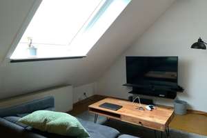 SÜDSTADT | gepflegte 2-Zimmer-Wohnung im Spitzboden (5.Obergeschoss) – Hildesheimer Str.  96, 30173 Südstadt, Hannover – Vorschaubild 3