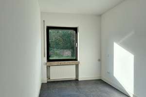 **Wohnhaus mit Einliegerwohnung oder Büro in der Nähe Prüm oder Bitburg in der Eifel** – Die vollständige Adresse der Immobilie erhältst du vom Anbieter., 54597 Burbach – Vorschaubild 24