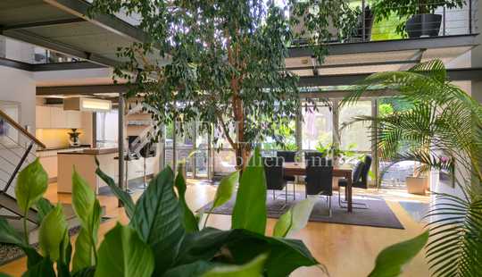 Bild von Exklusives Architektenhaus am Waldrand mit zwei großen Einliegerwohnungen