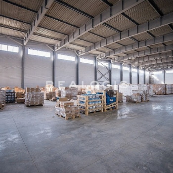 Lichtenfels, ca. 1.600 m² Lager- und Produktionsfläche zu vermieten