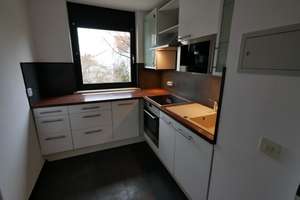 Hochwertig renovierte 3 Zi. Wohnung mit Küche, Luxusbad + sep. WC, nahe der U-Bahn, ruhig, Südaus.! – Treitschkestr. 9, 80992 Alt-Moosach, München – Vorschaubild 7