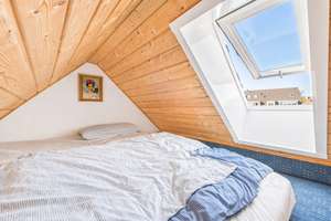 Dachgeschosswohnung in umfangreich modernisiertem 3-Parteienhaus mit Altbauflair – Die vollständige Adresse der Immobilie erhältst du vom Anbieter., 28207 Hastedt, Bremen – Vorschaubild 6