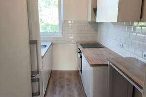 Modernisierte 3-Zimmer-Wohnung mit Balkon und Einbauküche im beliebten Schmargendorf