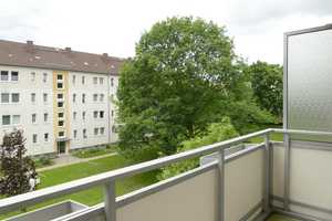 Beste Aussichten... Ruhige 2- Zimmer-Wohnung im Grünen – Steinwiese 56, 9116 Chemnitz – Vorschaubild 2
