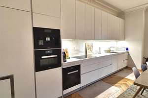 Altbau-Ikone mit Lift, Balkon, Stuck & High-End-Design - Friedrichshain Bestlage – Die vollständige Adresse der Immobilie erhältst du vom Anbieter., 10243 Friedrichshain, Berlin – Vorschaubild 12