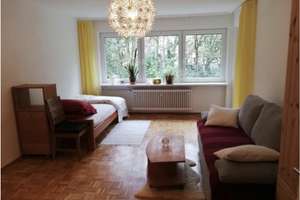 Wunderschöne voll ausgestattete 3 Zimmer Wohnung im Grünen