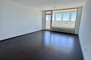 Moderne 3-Zimmer-Wohnung am SchwabenCenter – Wilhelm-Hauff-Str. 34, 86161 Augsburg – Vorschaubild 1