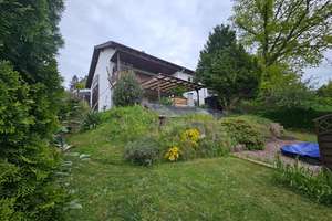 Vermietetes Einfamilienhaus mit Balkon, Terrasse und großem Garten – Die vollständige Adresse der Immobilie erhältst du vom Anbieter., 36275 Kirchheim – Vorschaubild 12
