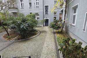 RESERVIERT!  4-Zimmer-Altbau, Balkon & Aufzug, renovierungsbedürftig – Die vollständige Adresse der Immobilie erhältst du vom Anbieter., 10711 Halensee, Berlin – Vorschaubild 3