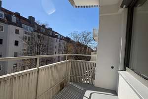 Helle und moderne 4-Zimmer Wohnung in Top-Lage mit Balkon - KfW-Effizienzhaus 70 EE – Schweppermannstraße 79, 90408 Uhlandstraße, Nürnberg – Vorschaubild 2