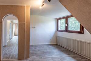 Sanierungsbedürftiges Zweifamilienhaus mit Traumgarten in OB-Sterkrade – Die vollständige Adresse der Immobilie erhältst du vom Anbieter., 46145 Alsfeld, Oberhausen – Vorschaubild 10