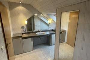 Großzügige Wohnung im 1.OG mit Terrasse und Zugang über Außentreppe zum Garten – Lindbreiteweg 29, 44225 Barop, Dortmund – Vorschaubild 16