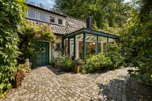 Gauben, Garten und Geschichte. – Die vollständige Adresse der Immobilie erhältst du vom Anbieter., 22397 Wohldorf-Ohlstedt, Hamburg – Vorschaubild 5