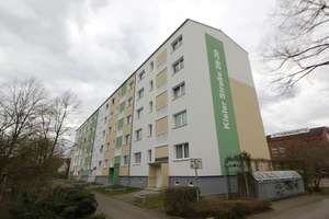 2 Zimmer-Wohnung im 2. Obergeschoss mit Balkon in Schwerin Lankow zu kaufen! – Die vollständige Adresse der Immobilie erhältst du vom Anbieter., 19057 Lankow, Schwerin – Vorschaubild 2