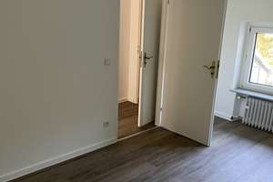 Helle top-sanierte (2025) 3 Zimmer Wohnung im gemütlichen Altbau – Die vollständige Adresse der Immobilie erhältst du vom Anbieter., 40229 Eller, Düsseldorf – Vorschaubild 7