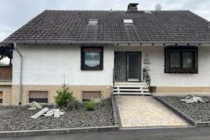 Großzügiges Wohnhaus in beliebter Lage von Neustadt – Die vollständige Adresse der Immobilie erhältst du vom Anbieter., 35279 Neustadt (Hessen) – Vorschaubild 3