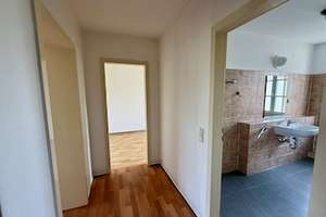 SOMMERAKTION* LEERE VIER ZIMMER WOHNUNG IM DACHGESCHOSS OHNE BALKON! – An der Steinkaul 18, 47259 Hüttenheim, Duisburg – Vorschaubild 3