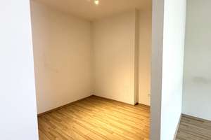 Großzügige 3,5-Zimmer-Stadtwohnung mit Einbauküche - hell und komfortabel - befristet auf 2 Jahre – Die vollständige Adresse der Immobilie erhältst du vom Anbieter., 70197 Rotebühl, Stuttgart – Vorschaubild 12