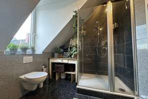 Lichtdurchflutete, Dachrolläden, Dämmung, TL-Bad Dusche und Wanne – Die vollständige Adresse der Immobilie erhältst du vom Anbieter., 76137 Südstadt, Karlsruhe – Vorschaubild 12