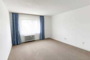 Gepflegte 3-Zimmer-Wohnung, Loggia, Tiefgaragenstellplatz in Augsburg-Lechhausen – Die vollständige Adresse der Immobilie erhältst du vom Anbieter., 86167 Lechhausen-West, Augsburg – Vorschaubild 9