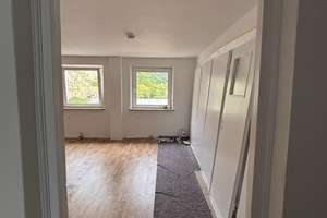 Frisch renovierte 2,5-Zimmer-Wohnung mit neuer Einbauküche und elegantem Parkettboden – Schäufeleinstr. 35, 80687 Friedenheim, München – Vorschaubild 5