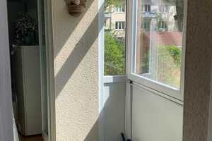 Freundliche und sanierte 3-Raum-EG-Wohnung mit Balkon und Einbauküche in Wolfsburg – Siemensstraße 44, 38440 Wolfsburg – Vorschaubild 3