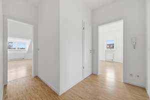 Exclusive 4-Zimmer-Dachterassen-Wohnung – Schwanseestrasse 69b, 81549 Obergiesing, München – Vorschaubild 2