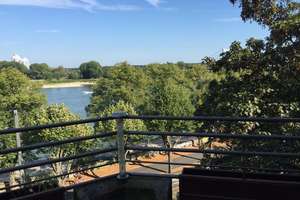 Maisonette-Wohnung mit Einbauküche und Balkon zum Rhein
