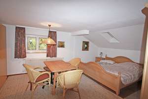 Familienhaus mit Modernisierungspotential in schöner Lage von Bernau am Chiemsee – Die vollständige Adresse der Immobilie erhältst du vom Anbieter., 83233 Bernau am Chiemsee – Vorschaubild 18