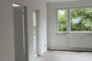2-Zimmer-Wohnung mit Balkon in Kiel-Mettenhof – Helsinkistraße 54, 24109 Mettenhof, Kiel – Vorschaubild 2
