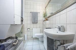 Attraktive Dachgeschosswohnung in gepflegtem Altbau aus der Gründerzeit – Die vollständige Adresse der Immobilie erhältst du vom Anbieter., 42853 Stadtpark, Remscheid – Vorschaubild 10
