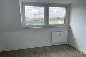 große 3-Zimmer-Wohnung mit Ausblick sucht neue Mieter – Falkstr. 67, 47058 Duissern, Duisburg – Vorschaubild 5