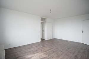 Top 3-Raum-Wohnung mit Balkon + Aufzug + Stufenloser Zugang! – Möhlenkampstraße 4, 47139 Beeck, Duisburg – Vorschaubild 2