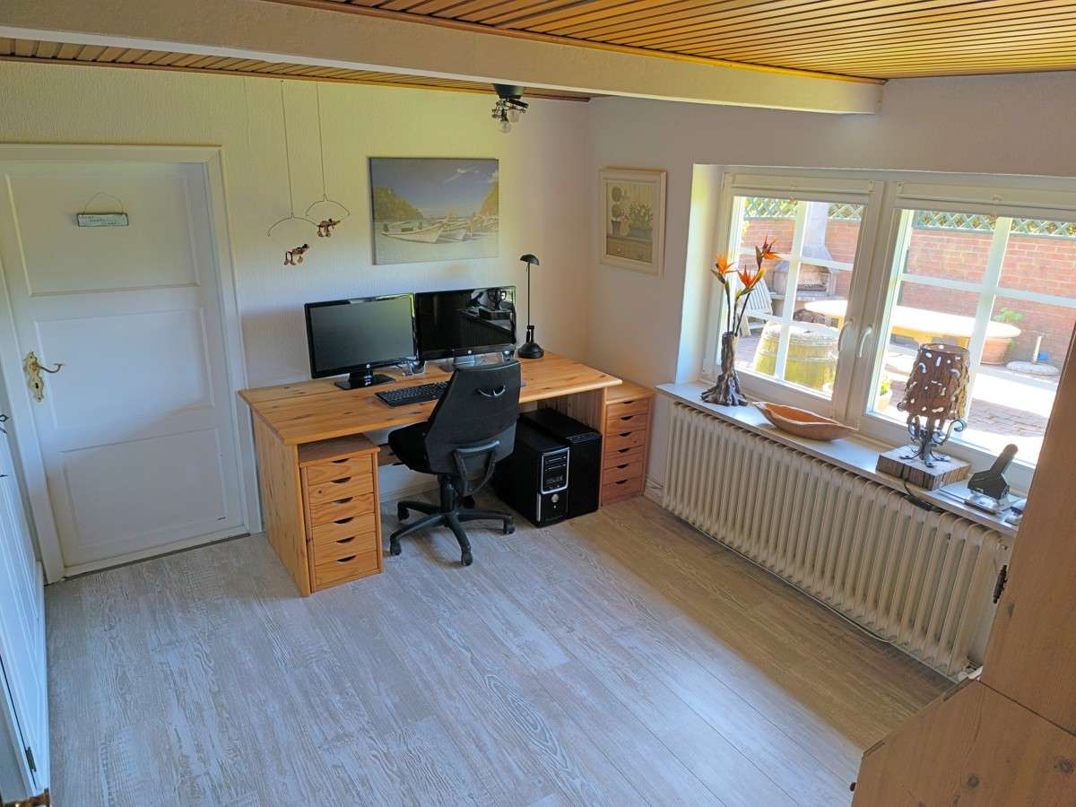 Immobilie in Risum-Lindholm - Traumhafte Friesenkate mit liebevoll angelegtem Garten - Bild 4