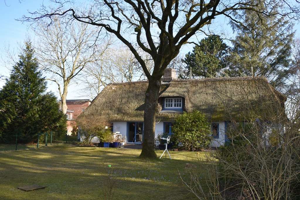 Immobilie in Bordelum - Reetdachhaus mit Baugrundstück in Nordseenähe - Bild 2