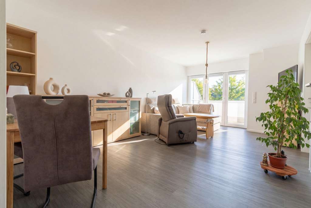 Immobilie in Wehringen - Neuwertige Wohnung im Betreuten Wohnen in Wehringen zu verkaufen! - Bild 1