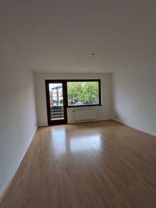 Ruhige 3-Zimmer-Wohnung mit Balkon im Grünen