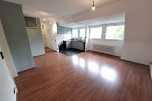 Zentraler geht es nicht: 2-Zimmer-DG-Wohnung nahe Uni Köln  – Zülpicher Straße 24, 50674 Neustadt/Süd, Köln – Vorschaubild 11