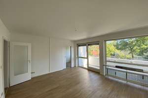 *Attraktive 3-Zimmer-Wohnung mit Balkon in ruhiger Bestlage nahe Nymphenburg*