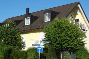 gemütliche DG-Wohnung mit sonniger Loggia und zusätzlichem Balkon – Agathenstraße 25, 81827 Waldtrudering, München – Vorschaubild 15