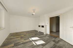 Reihenmittelhaus mit Potenzial: 125 m², Wintergarten und Garten in Neustadt a.d. Aisch – Die vollständige Adresse der Immobilie erhältst du vom Anbieter., 91413 Neustadt an der Aisch – Vorschaubild 5