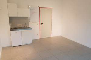 Gepflegte 1-Raum-Wohnung mit Einbauküche in Siegen – Die vollständige Adresse der Immobilie erhältst du vom Anbieter., 57072 Bürbach, Siegen – Vorschaubild 3