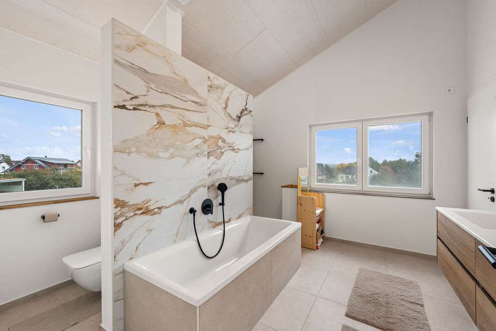 Immobilie in Fronreute - Exklusives Familiendomizil - Top ausgestattetes Neubau- EFH in Fronreute - Bild 5