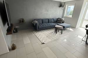 Gepflegte 2-Zimmer-Wohnung mit Terrasse und Tiefgaragenstellplatz – Thomas-Dehler-Weg 16, 89075 Böfingen, Ulm – Vorschaubild 2