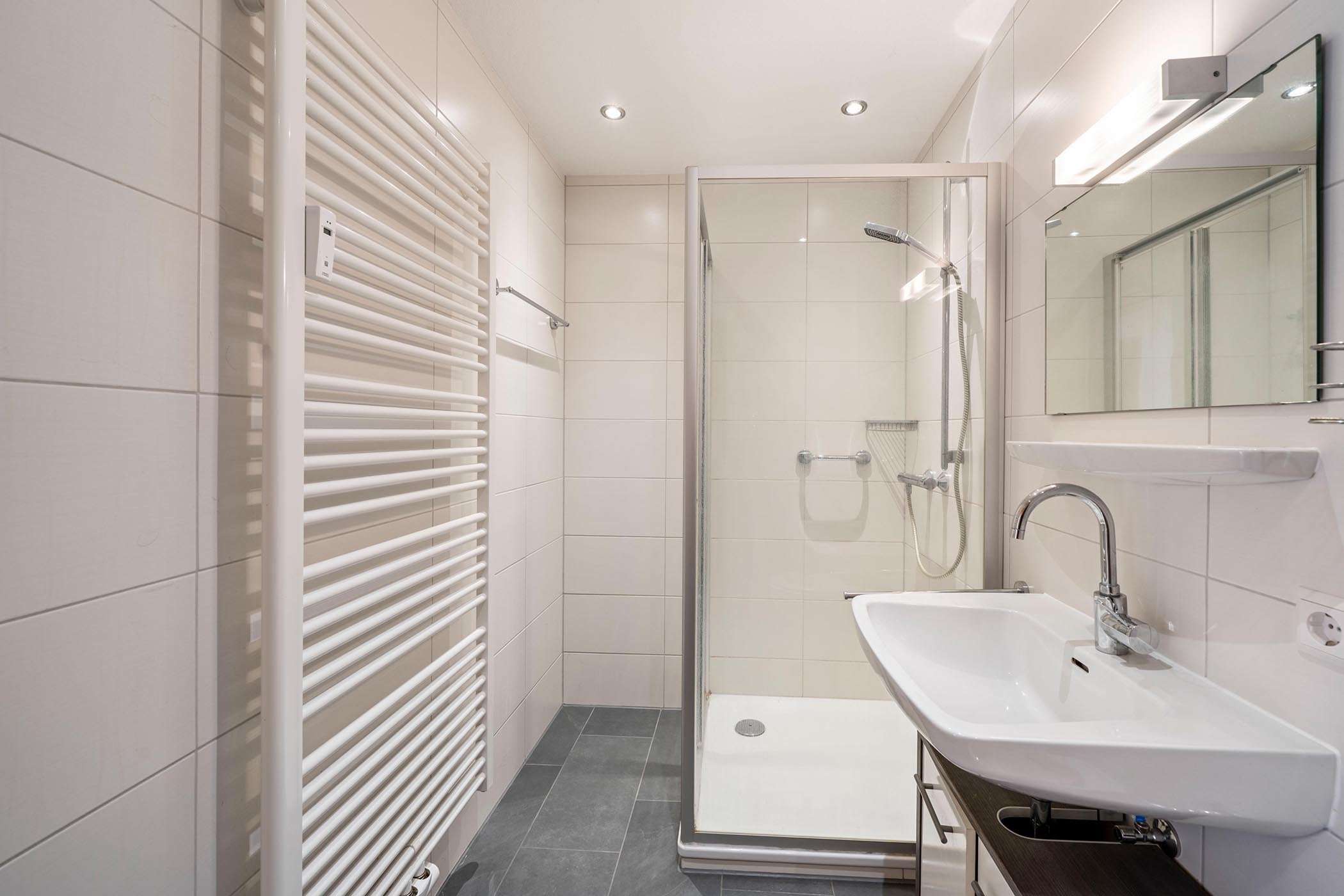 Immobilie in Lenzkirch - Großzügige 1-Zimmer-Wohnung mit Südbalkon und Aussichtslage - Bild 1