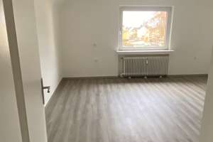 Erstbezug nach Sanierung: freundliche 3-Zimmer-Dachgeschosswohnung in Bochum – Am Geraden Weg 12, 44805 Gerthe, Bochum – Vorschaubild 4